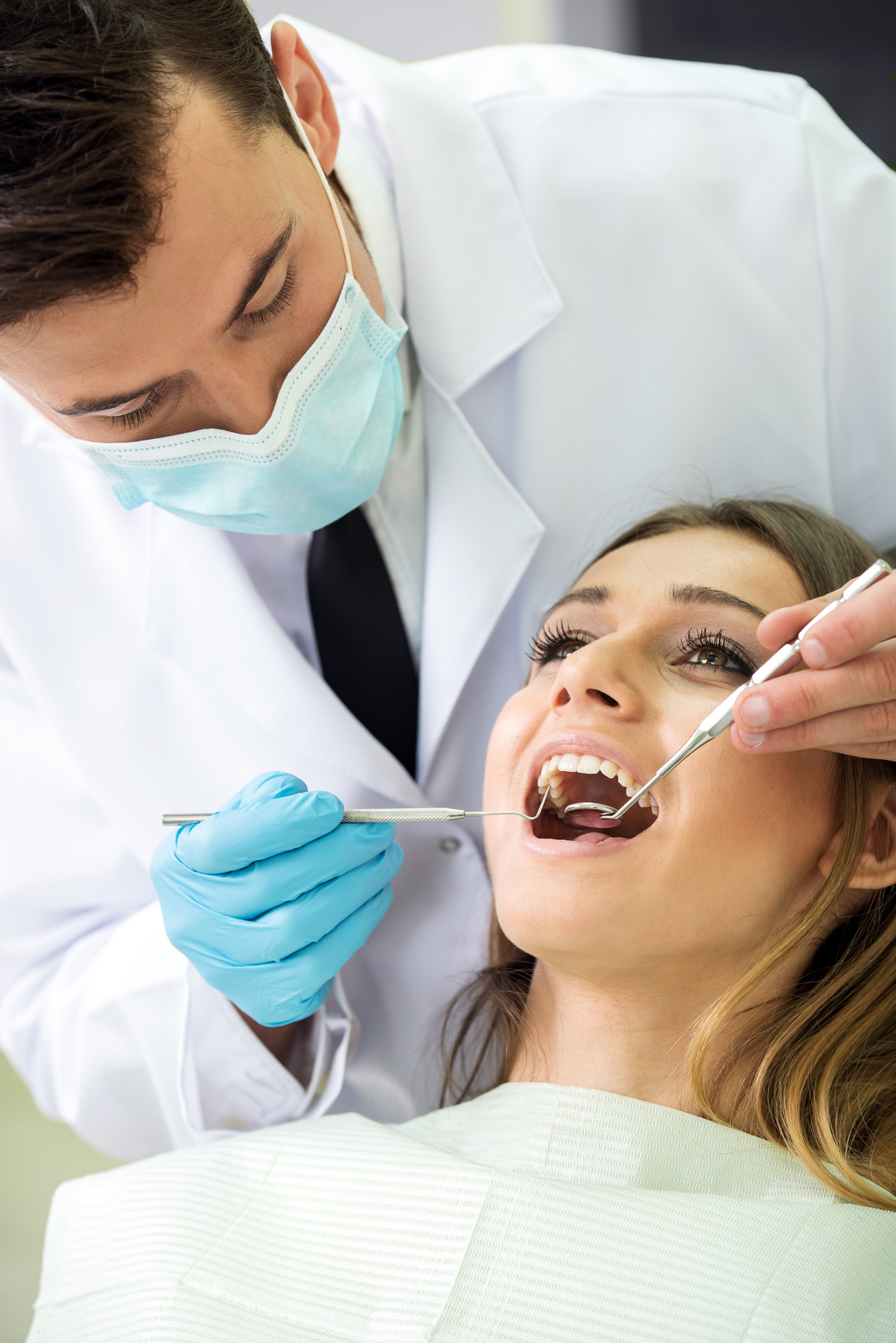 Dentist